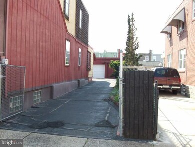 4425 Edgemont St, Philadelphia, PA 19137 - photo 2