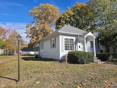 2024 N B St, Elwood, IN 46036 - photo 2