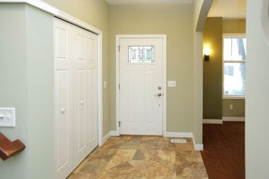 159 red oak circle-104