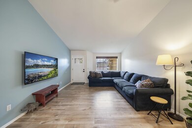 4-web-or-mls-20815 Glenn Maroe Ct (29 of