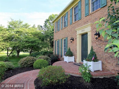 1001 Riva Ridge Dr, Great Falls, VA 22066 - photo 2