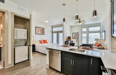 10 feet ceilings and an abundance of nature light