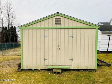 320 2nd St, Olyphant, PA 18447 - photo 6