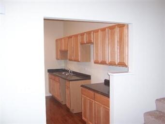 1224 Sacramento Dr, Carpentersville, IL 60110 - photo 5