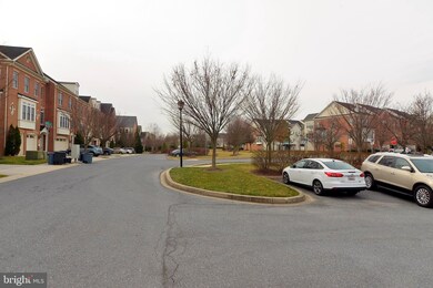 9608 Silken Leaf Ct, Laurel, MD 20723 - photo 4