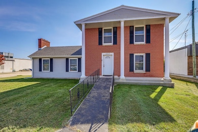 3007 Calumet Ave, Manitowoc, WI 54220 - photo 2