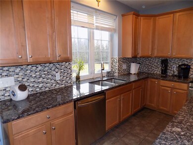 6642 Rutherford Dr, Macungie, PA 18062 - photo 5