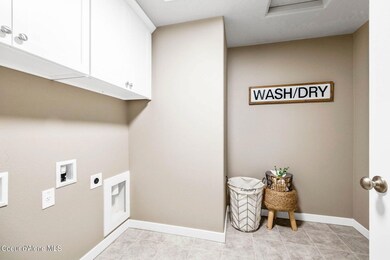 Timberline - Laundry Room