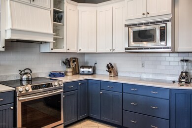 354SBHW kitchen - 3