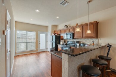1198 Jones Butler Rd unit 105, College Station, TX 77840 - photo 7