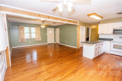 2615 E Broad St, Statesville, NC 28625 - photo 5