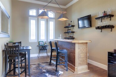 Bar area, could also be used as a study