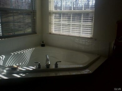 3640 Vista Dr, Macungie, PA 18062 - photo 6