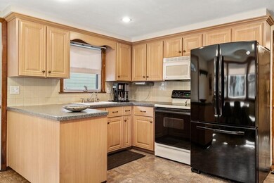 32 Morris St, Malden, MA 02148 - photo 6