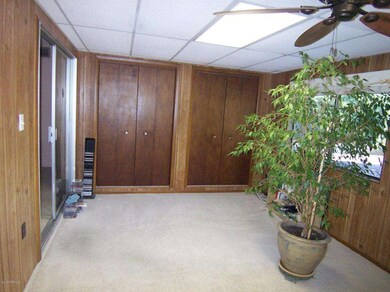 Big storage closets in AZ room