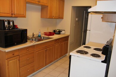 747 #1 Kitchen