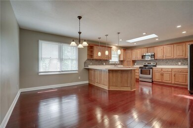 551 S Sawmill Rd, Whiteland, IN 46184 - photo 3