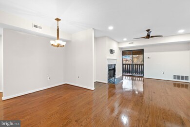 427 00 Shawmont Ave unit C, Philadelphia, PA 19128 - photo 2