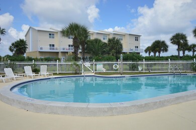 Paradise Point Pool