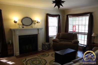 3121 SW Stafford St, Topeka, KS 66604 - photo 3