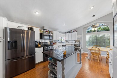 33467 Hidden Hollow Dr, Wildomar, CA 92595 - photo 2