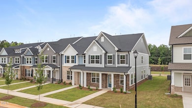 945 Alma Railway Dr unit 559, Wake Forest, NC 27596 - photo 2