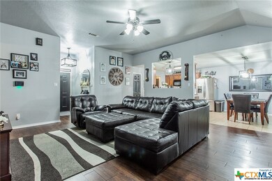 501 Kylar St, Troy, TX 76579 - photo 4