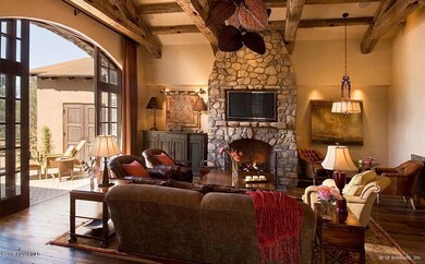 seven canyons living room