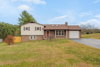 4555 Mountain View Dr, Dublin, VA 24084 - photo 2