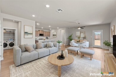 765 Whitman St, New Braunfels, TX 78130 - photo 2