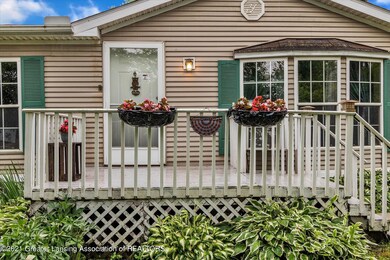 03-8088 E CLinton Trl-windowstill-reales