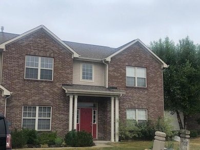 13017 Broncos Dr, Fishers, IN 46037 - photo 2