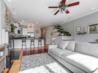 947 N Honore St unit 2, Chicago, IL 60622 - photo 2