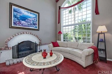 Stunning cathedral window in living room