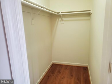 2523 James Maury Dr, Herndon, VA 20171 - photo 5