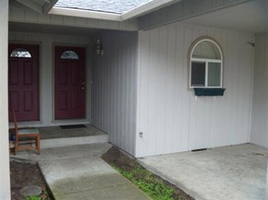 542 Countryside Dr, Central Point, OR 97502 - photo 4