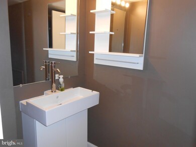 5709 Indian Ct unit 190, Alexandria, VA 22303 - photo 6