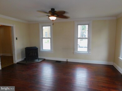 205 Park St, Waynesboro, PA 17268 - photo 4