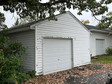 360 Columbus Ave, Cohasset, MN 55721 - photo 3