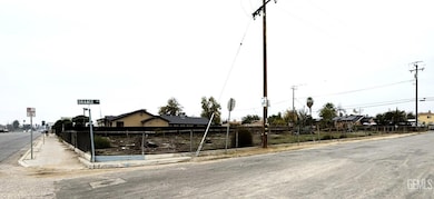 1836 Niles St, Bakersfield, CA 93305 - photo 3