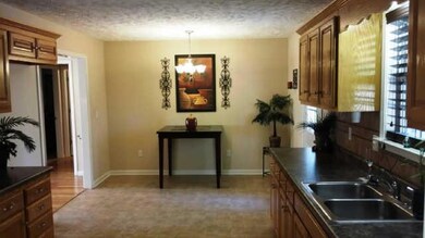 267 Indian Springs Cir, Manchester, TN 37355 - photo 5