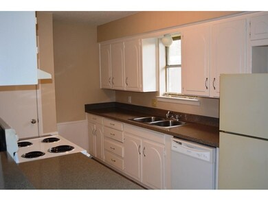 518 Billie Ruth Ln, Hurst, TX 76053 - photo 3