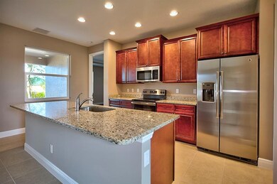 synergy-homes-tifton-kitchen-side