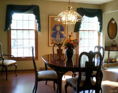 5285 Townsquare Dr, Macungie, PA 18062 - photo 6