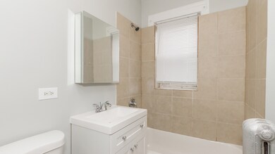 2722 W Rosemont Ave unit 2, Chicago, IL 60659 - photo 7
