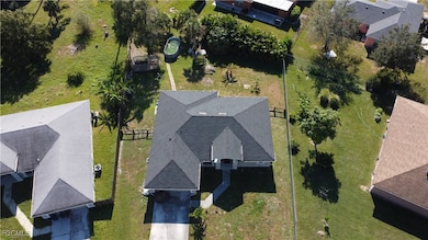 1910 Lorna Ave, Lehigh Acres, FL 33972 - photo 4