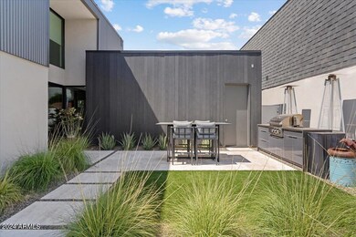 23-Backyard