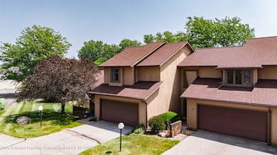 1744 Willow Creek Dr unit 60, Lansing, MI 48917 - photo 3