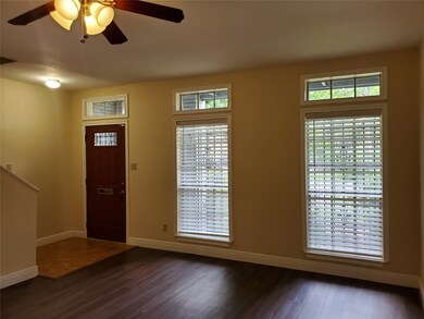 940 Wycliffe Dr unit 9, Houston, TX 77079 - photo 3