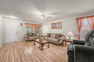 10407 Templeridge Ln, Houston, TX 77075 - photo 7